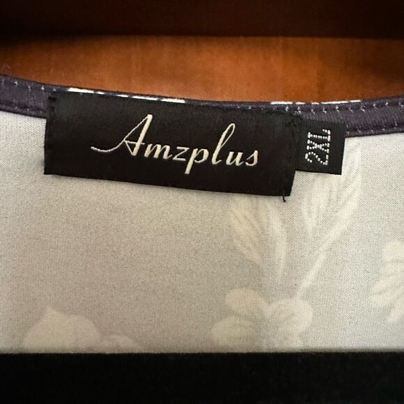 AMZ PLUS- Womens Plus Size V-Neck Wrap
Floral 3/4 Sleeve, A Line Midi - Picture 5 of 5